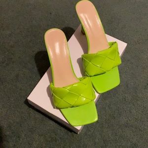 Women’s Beautiful Lime Green Mule 7.5